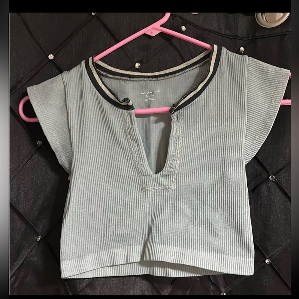 🔆 2 for $6 🔆 Urban Outfitters Out From Under crop top